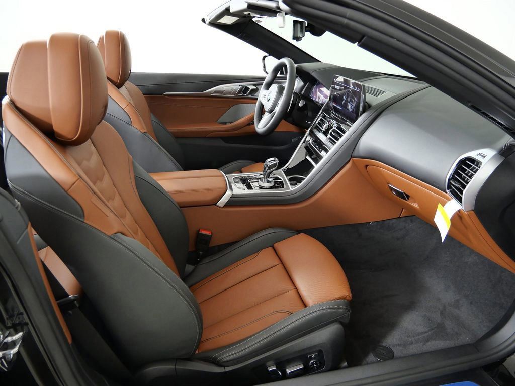 Thumbnail: 2026 BMW 8 Series - 8