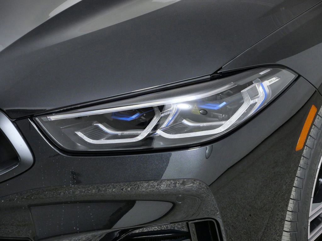 Thumbnail: 2026 BMW 8 Series - 16