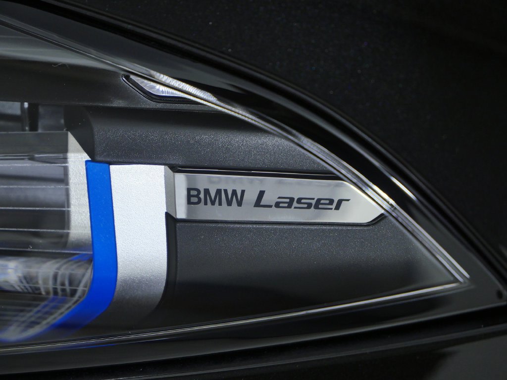 Thumbnail: 2026 BMW 8 Series - 6