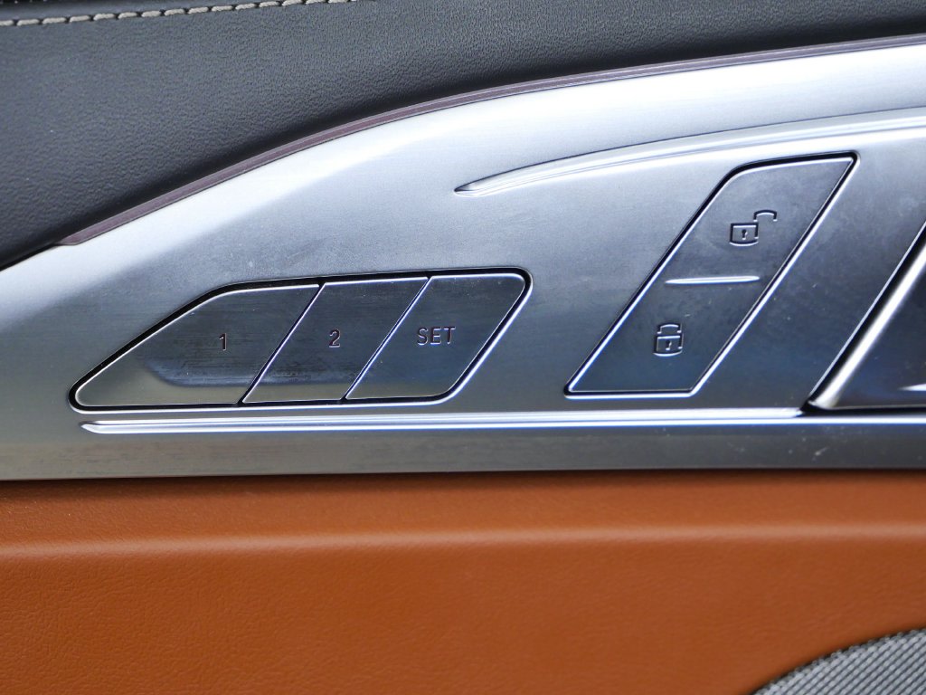 Thumbnail: 2026 BMW 8 Series - 34
