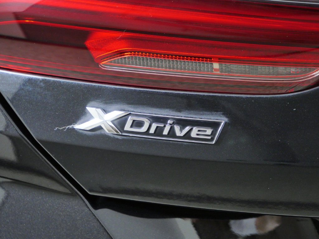Thumbnail: 2026 BMW 8 Series - 26