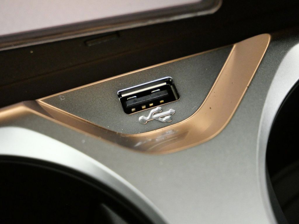 Thumbnail: 2026 BMW 8 Series - 48
