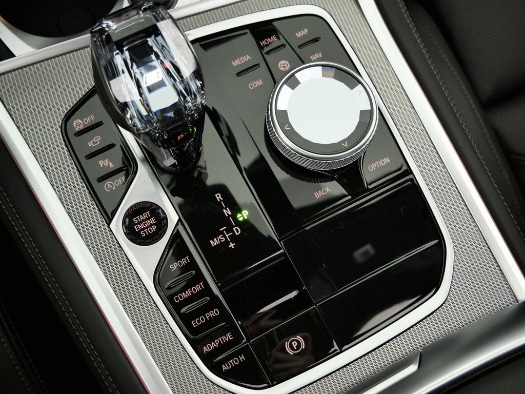 Thumbnail: 2026 BMW 8 Series - 47