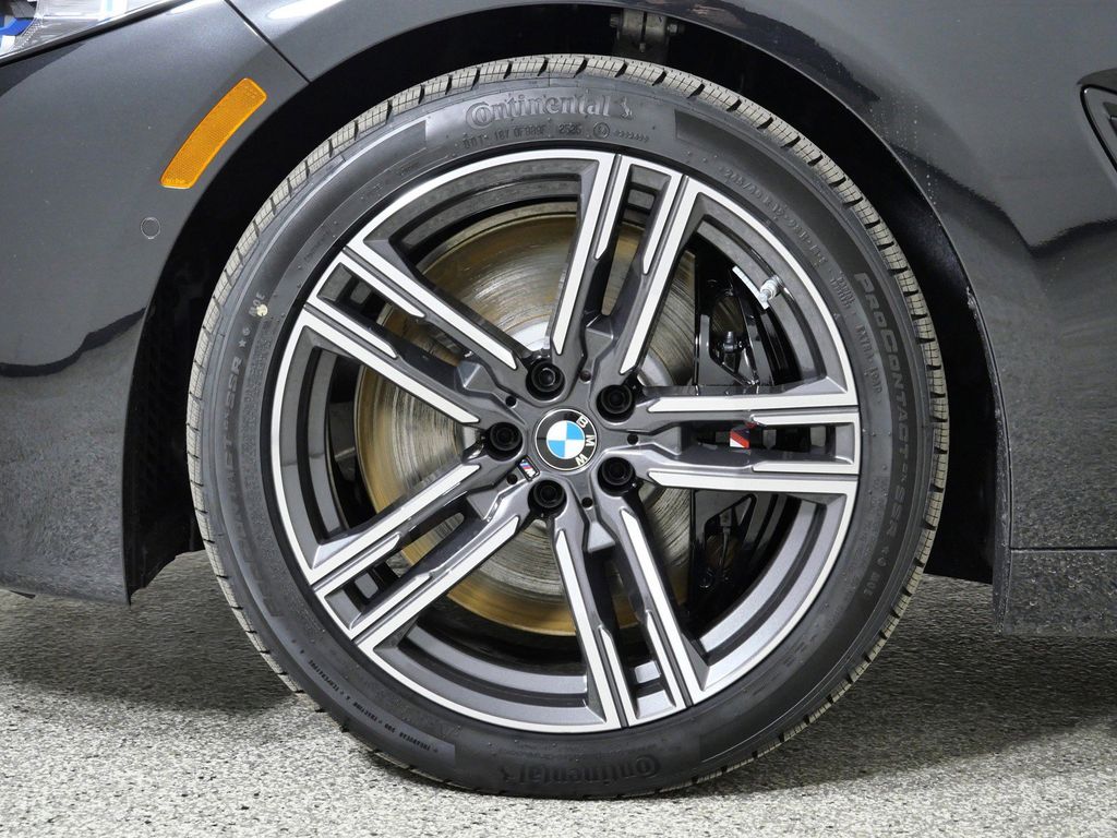 Thumbnail: 2026 BMW 8 Series - 7