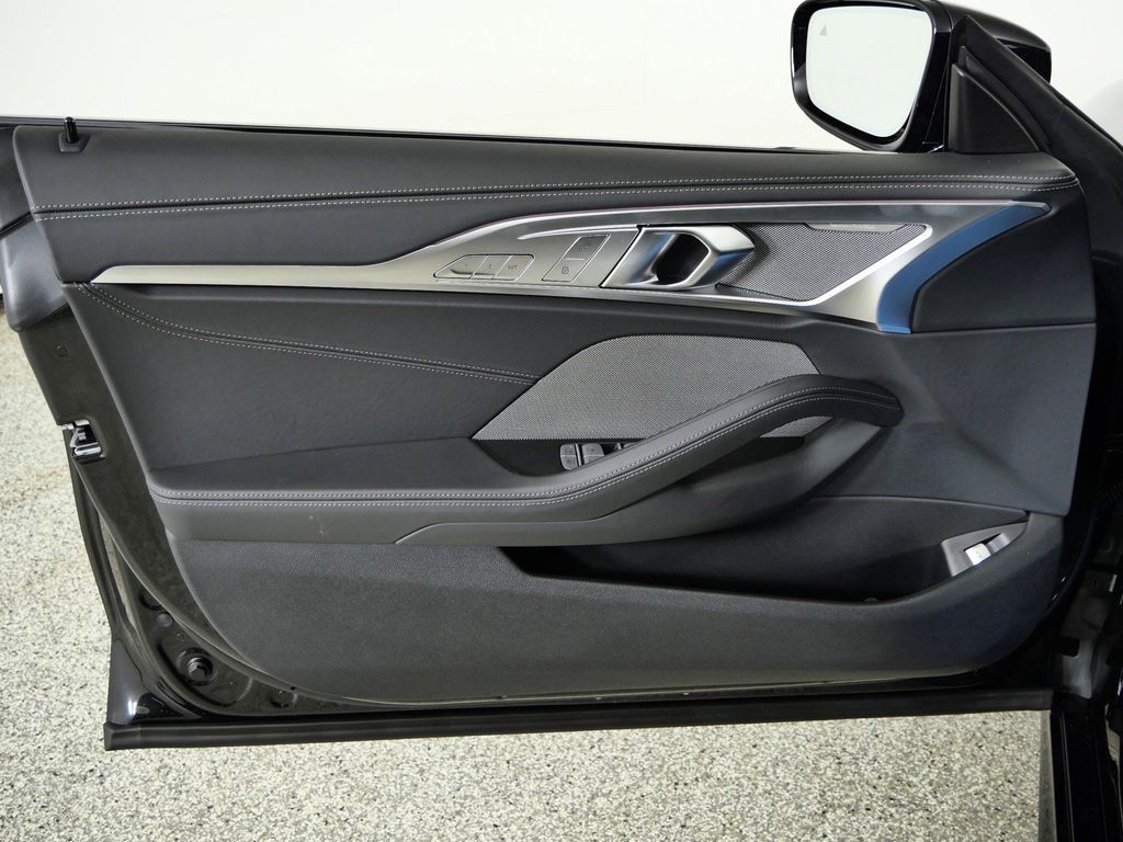 Thumbnail: 2026 BMW 8 Series - 35