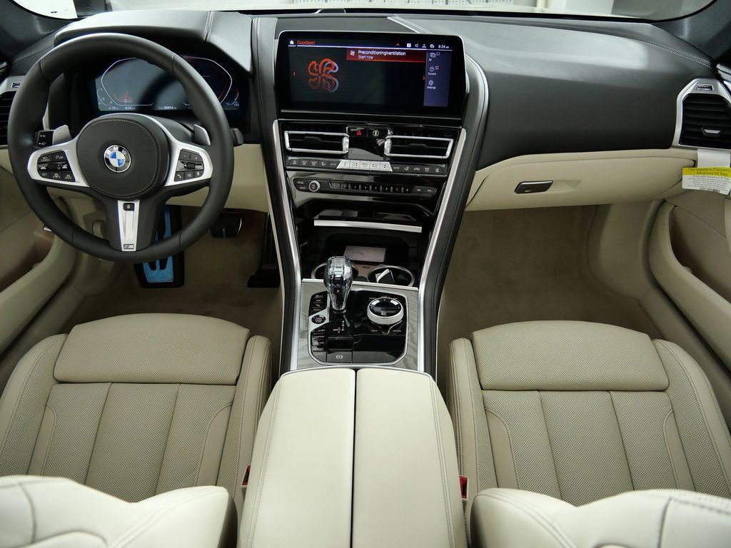 Thumbnail: 2026 BMW 8 Series - 2