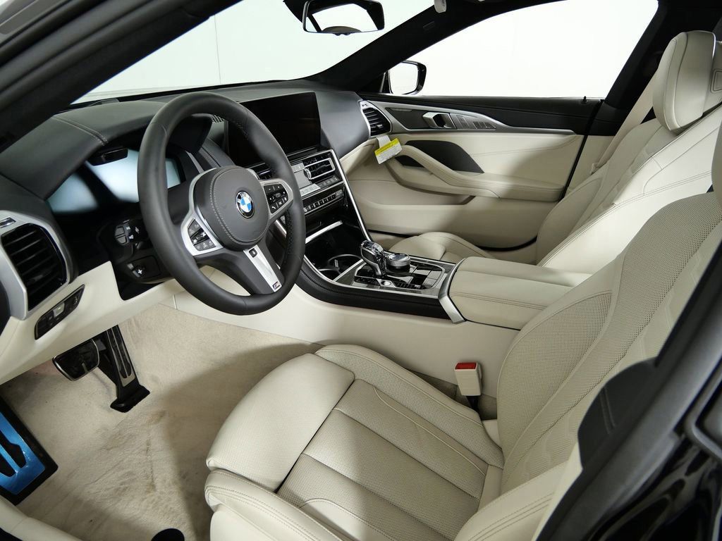 Thumbnail: 2026 BMW 8 Series - 35