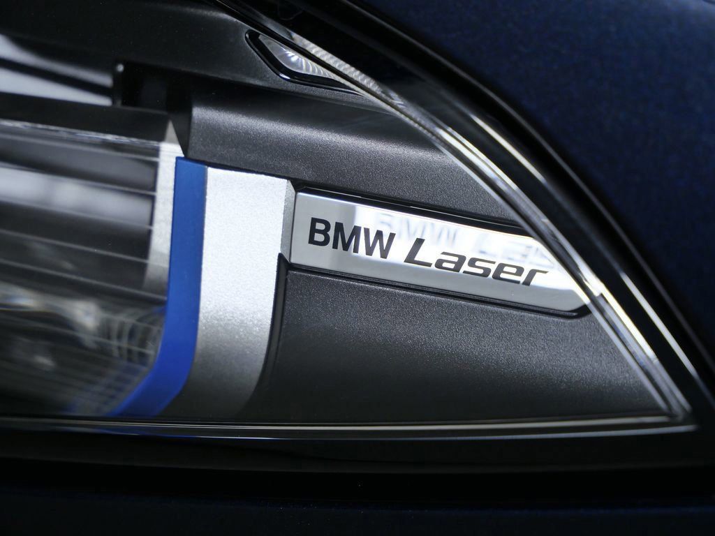 Thumbnail: 2026 BMW 8 Series - 6