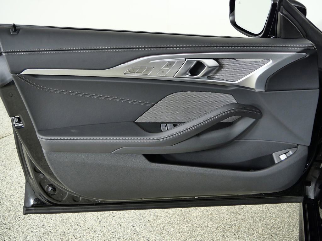 Thumbnail: 2026 BMW 8 Series - 35