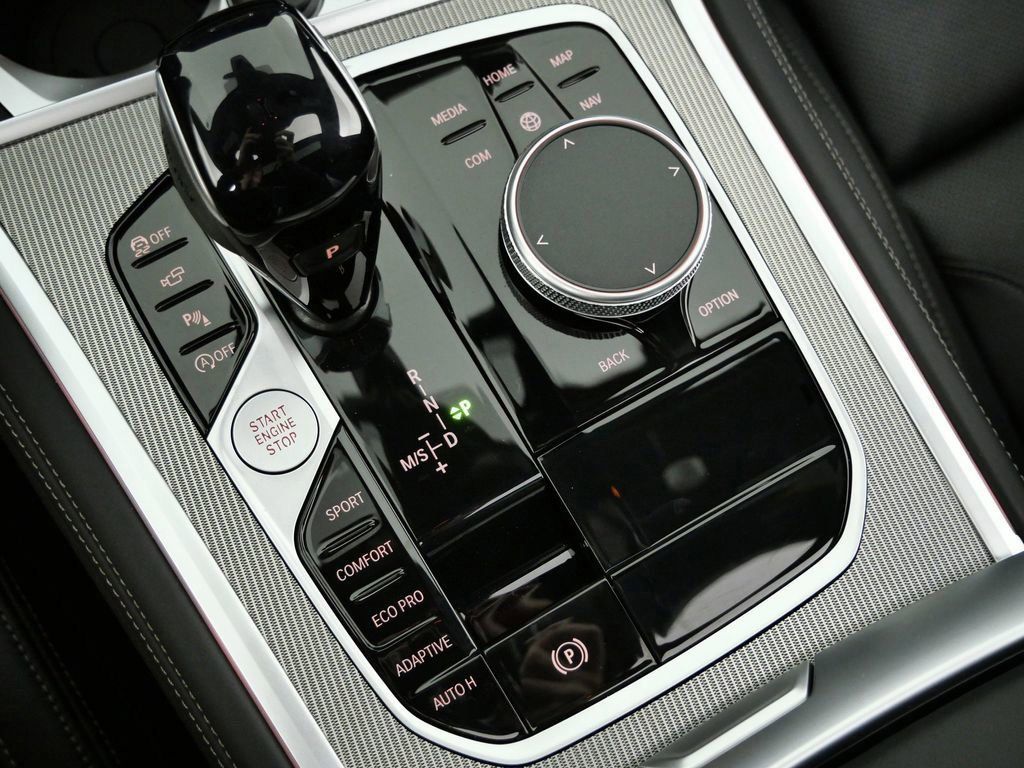 Thumbnail: 2026 BMW 8 Series - 48
