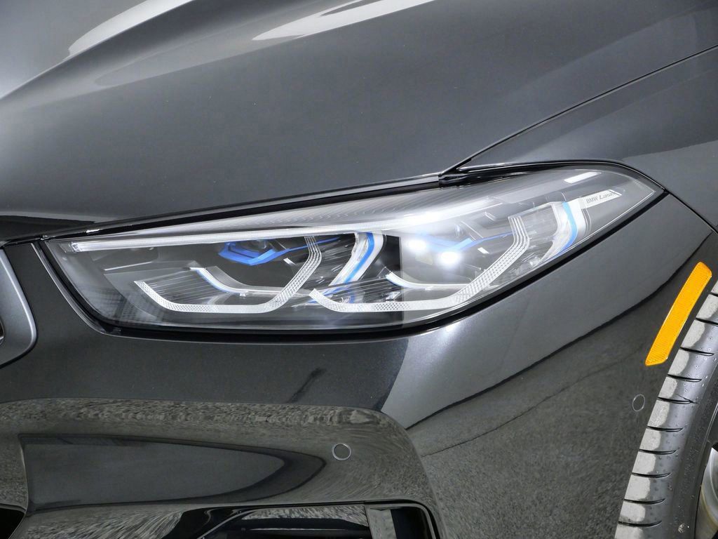 Thumbnail: 2026 BMW 8 Series - 15