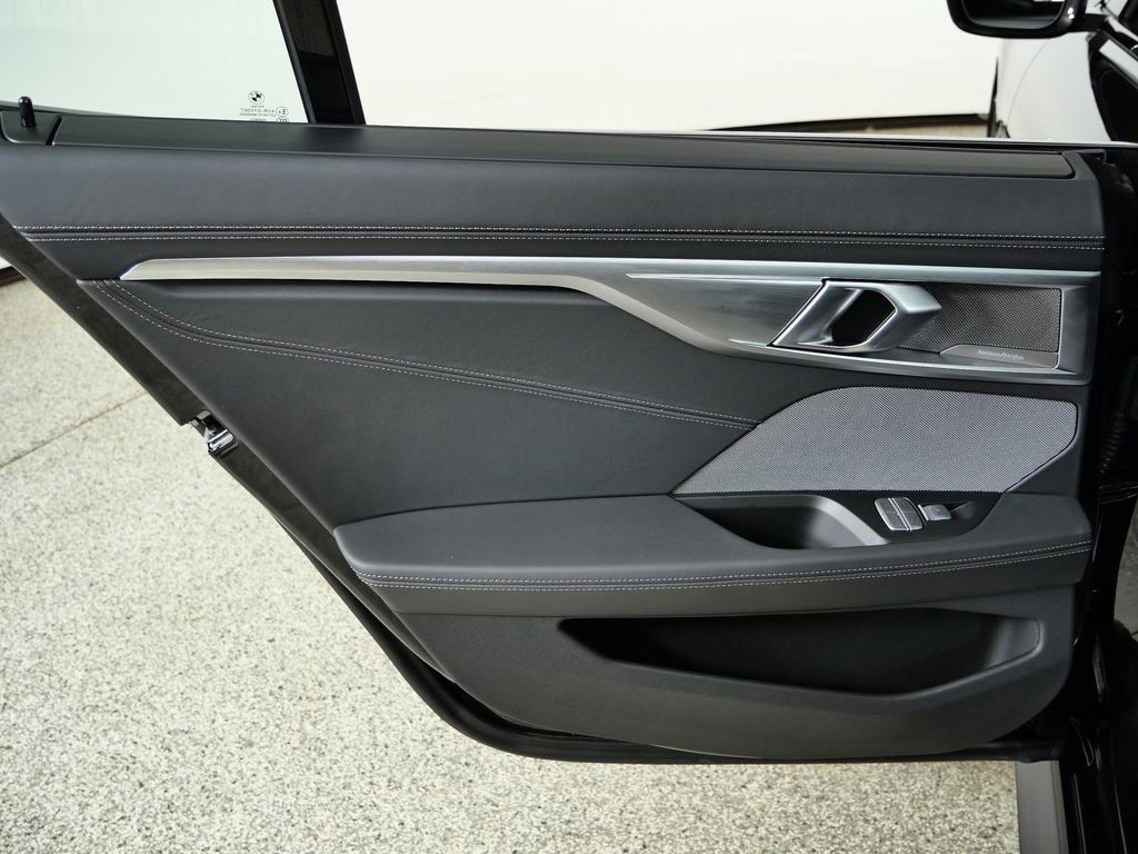 Thumbnail: 2026 BMW 8 Series - 32