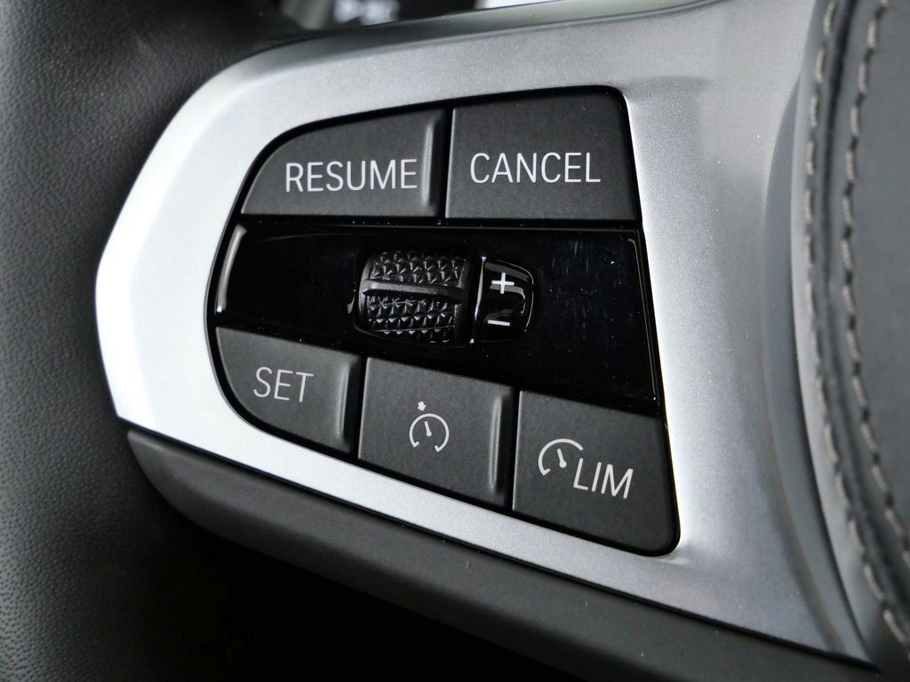 Thumbnail: 2026 BMW 8 Series - 42