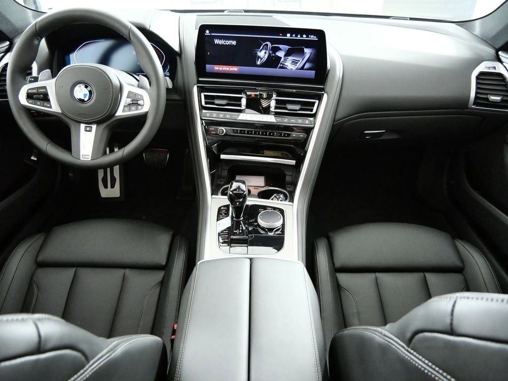 Thumbnail: 2026 BMW 8 Series - 2