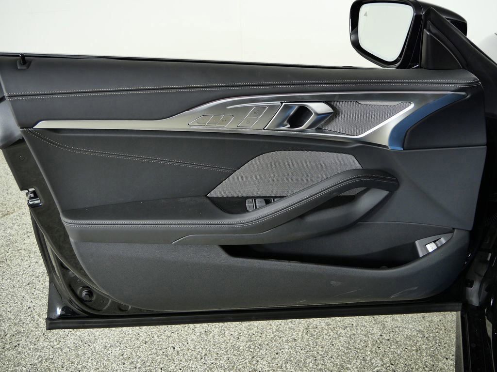 Thumbnail: 2026 BMW 8 Series - 35