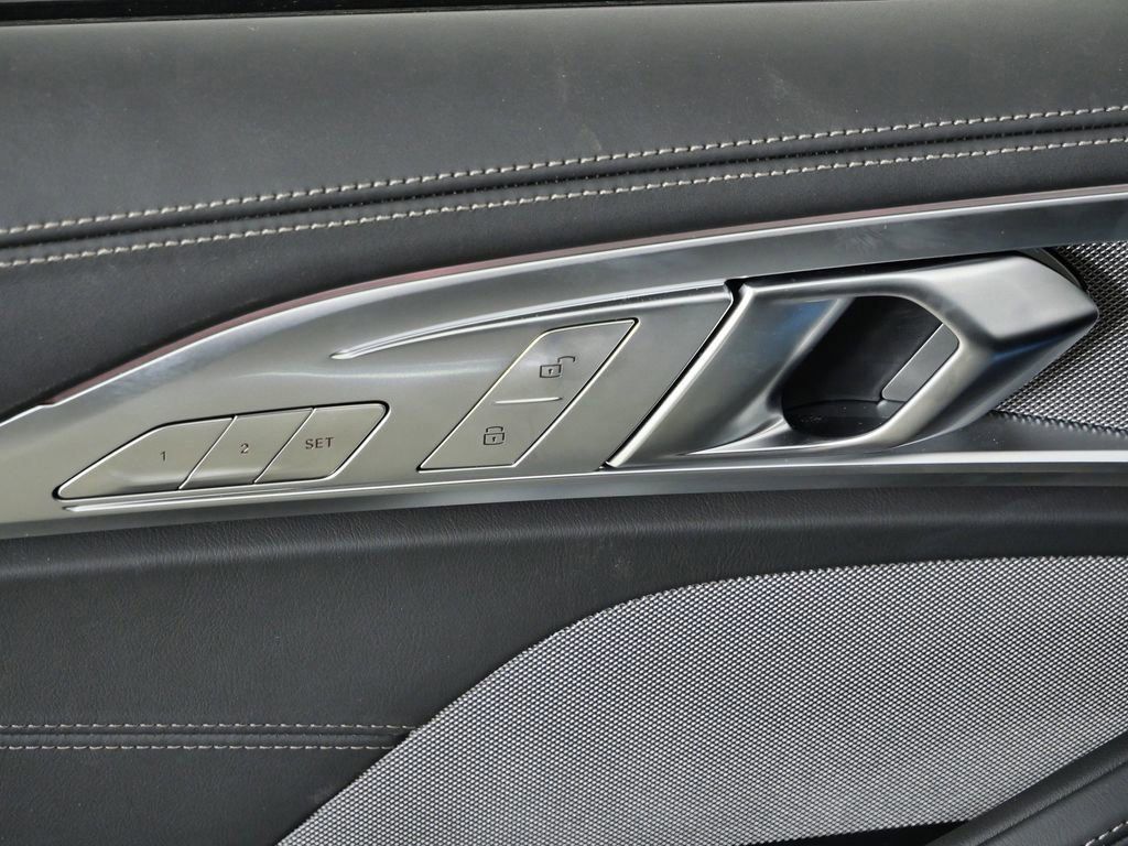 Thumbnail: 2026 BMW 8 Series - 39