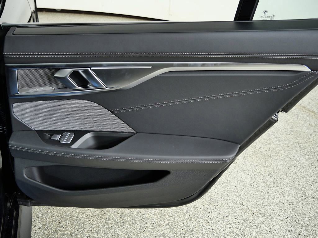 Thumbnail: 2026 BMW 8 Series - 29