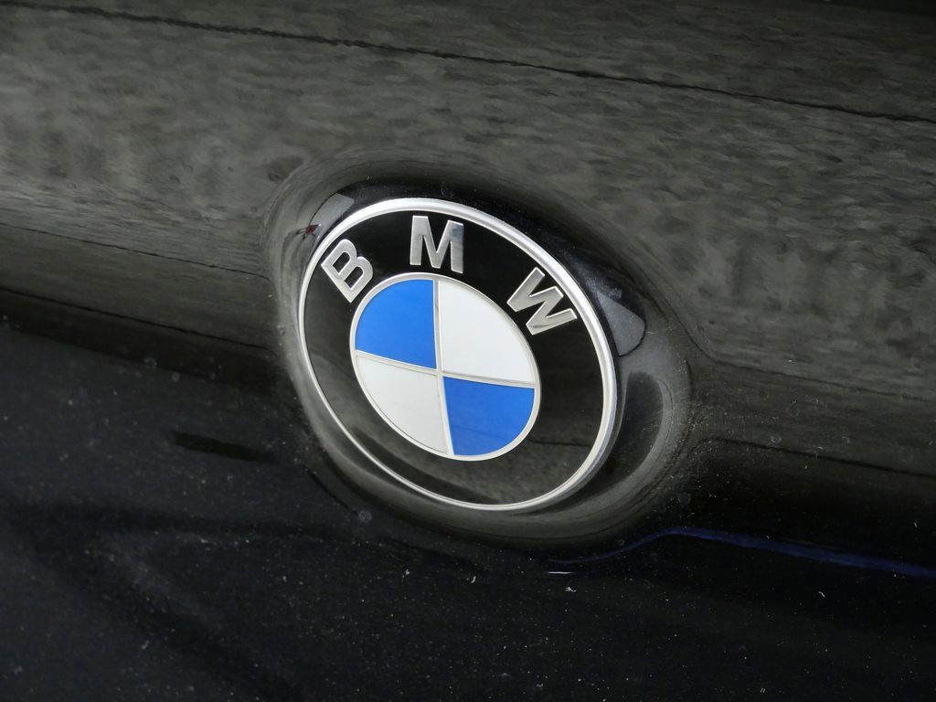 Thumbnail: 2026 BMW 8 Series - 21