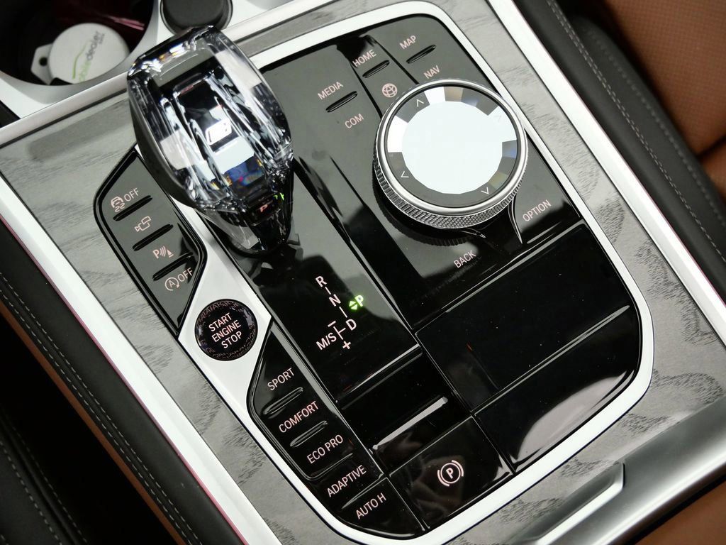 Thumbnail: 2026 BMW 8 Series - 48