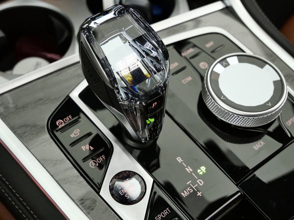 Thumbnail: 2026 BMW 8 Series - 12