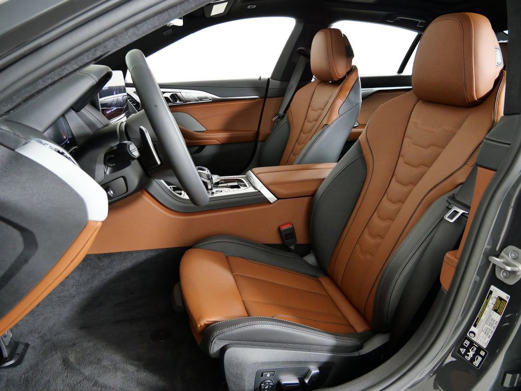 Thumbnail: 2026 BMW 8 Series - 37