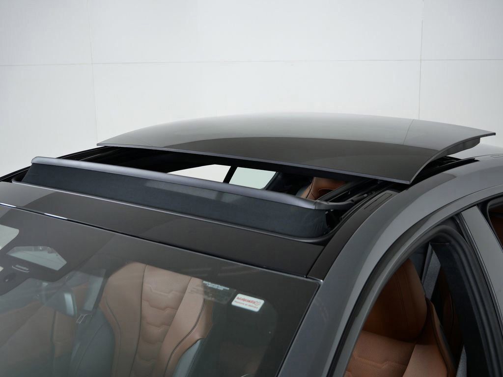 Thumbnail: 2026 BMW 8 Series - 25