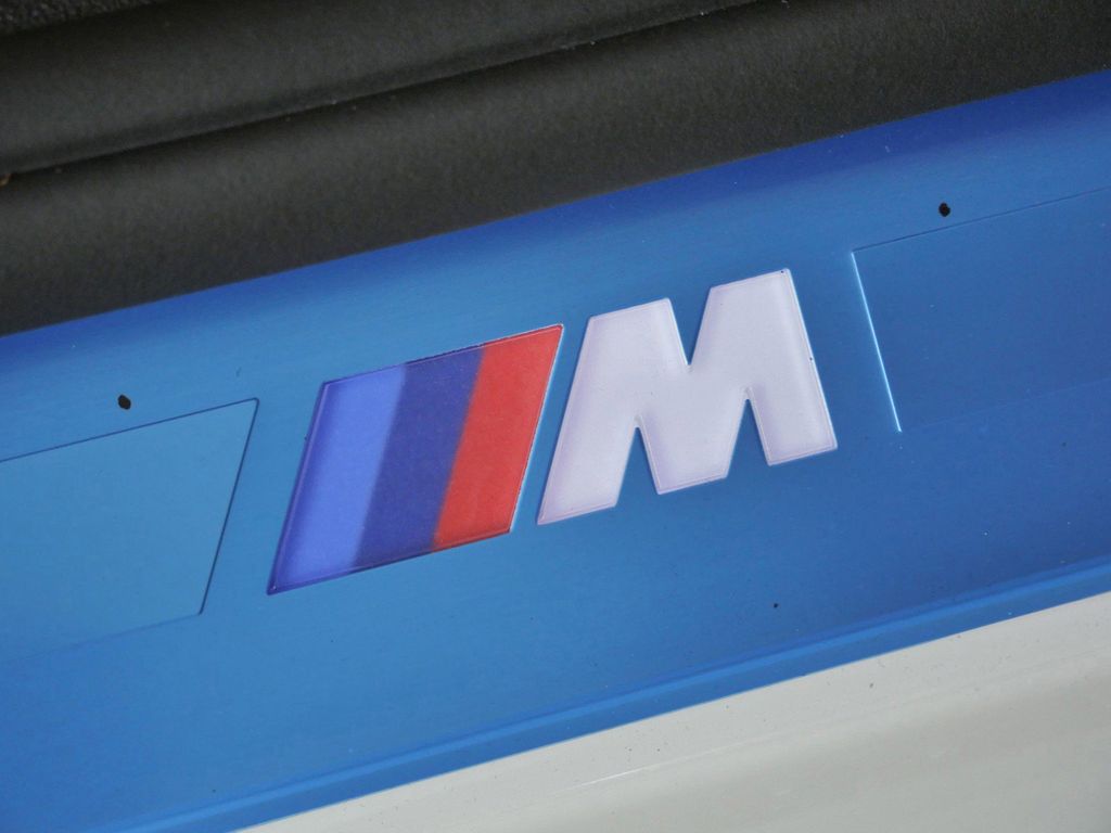 Thumbnail: 2026 BMW 8 Series - 28