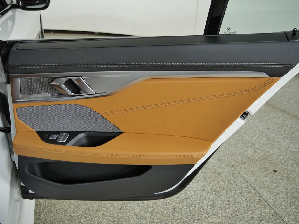 Thumbnail: 2026 BMW 8 Series - 29