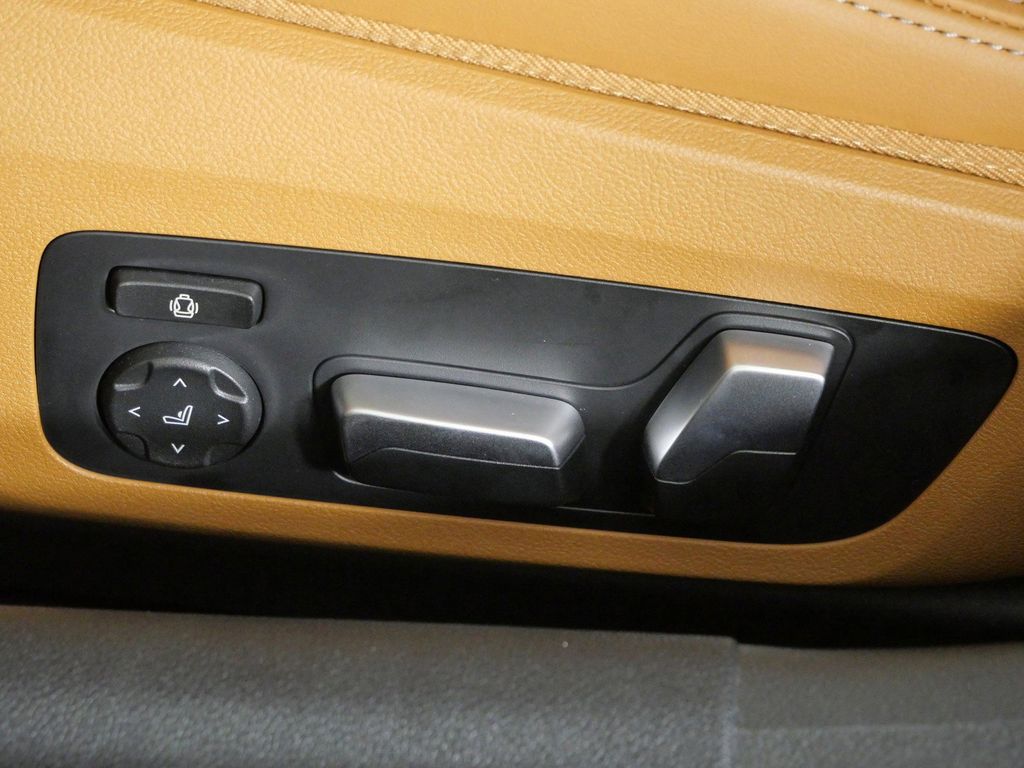 Thumbnail: 2026 BMW 8 Series - 41