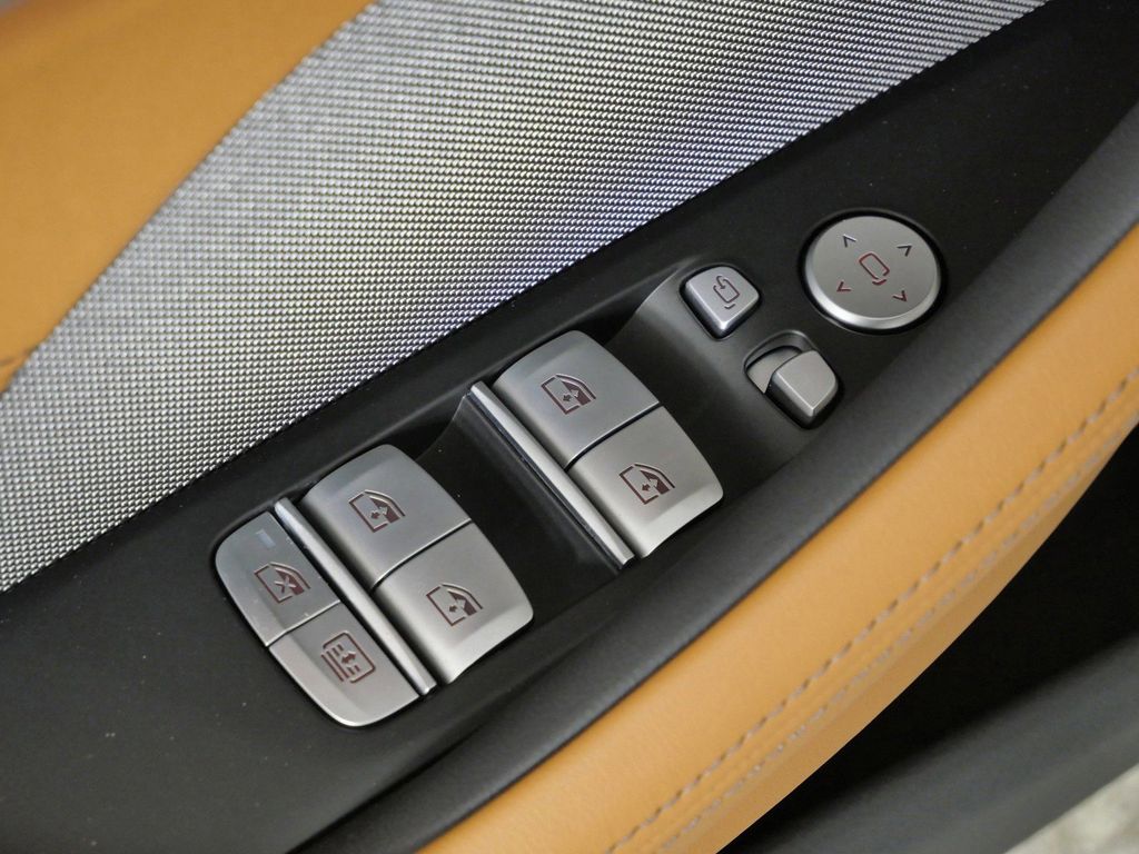 Thumbnail: 2026 BMW 8 Series - 38
