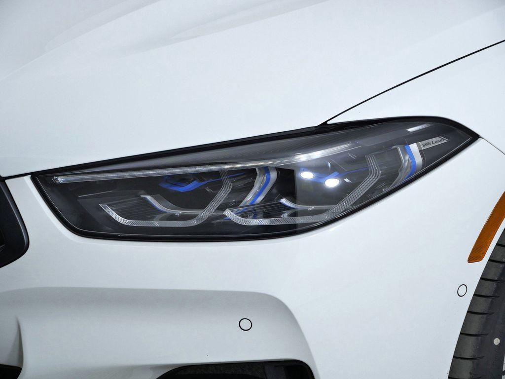 Thumbnail: 2026 BMW 8 Series - 15