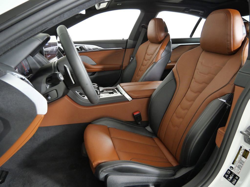 Thumbnail: 2026 BMW 8 Series - 37