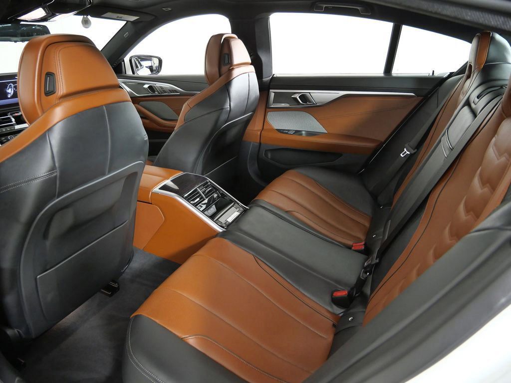 Thumbnail: 2026 BMW 8 Series - 33