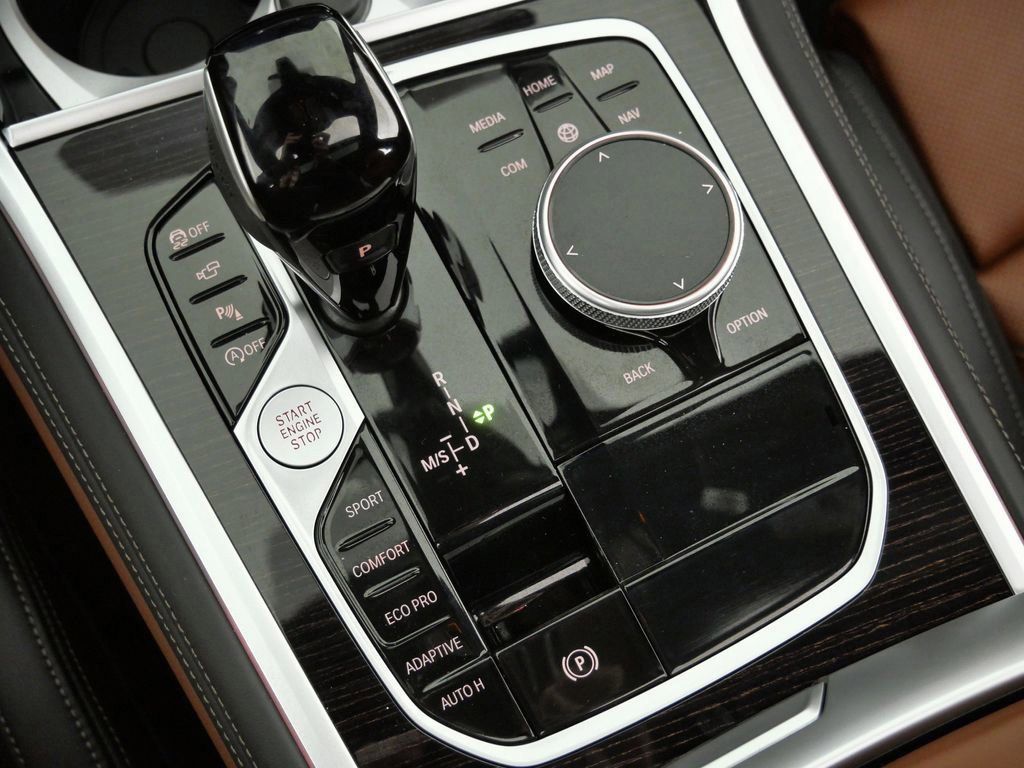 Thumbnail: 2026 BMW 8 Series - 48