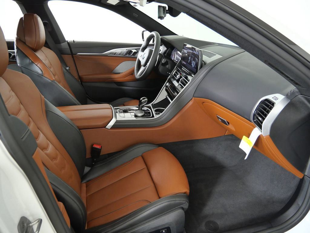 Thumbnail: 2026 BMW 8 Series - 8