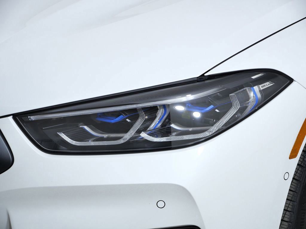 Thumbnail: 2026 BMW 8 Series - 15