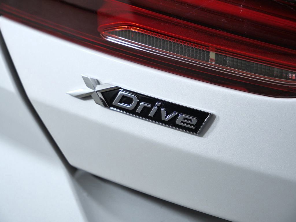 Thumbnail: 2026 BMW 8 Series - 23