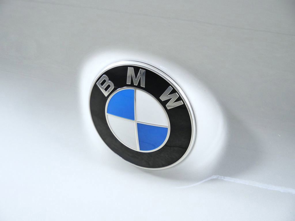 Thumbnail: 2026 BMW 8 Series - 21