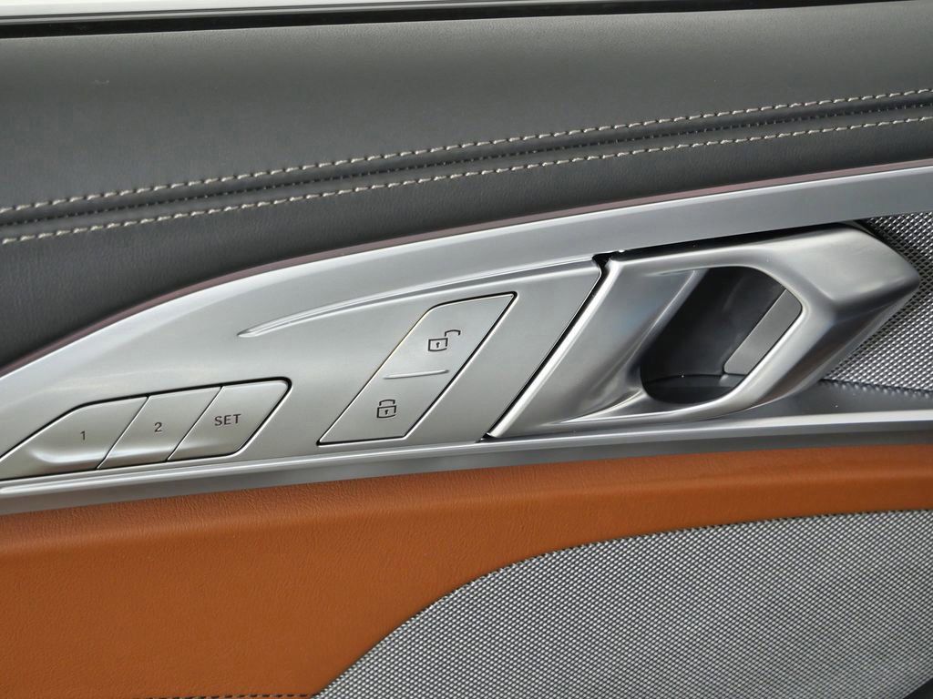 Thumbnail: 2026 BMW 8 Series - 39