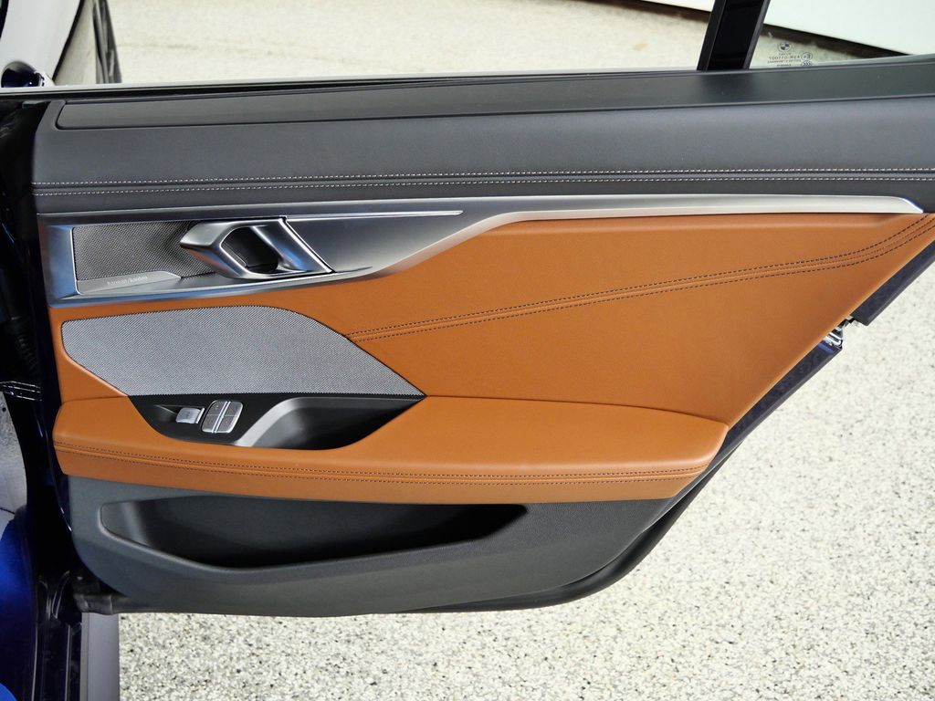 Thumbnail: 2026 BMW 8 Series - 31