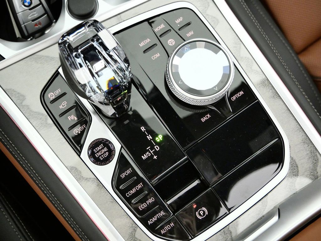 Thumbnail: 2026 BMW 8 Series - 12