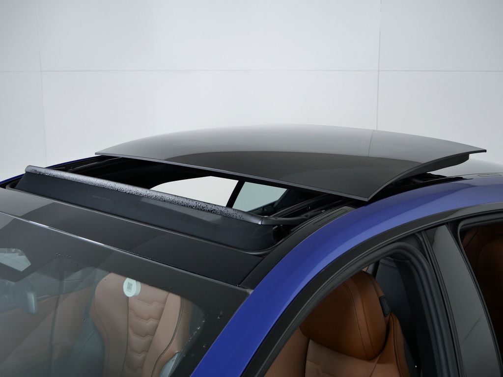 Thumbnail: 2023 BMW 8 Series - 27