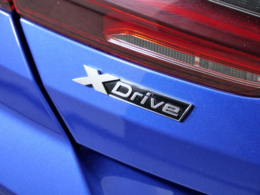 Thumbnail: 2023 BMW 8 Series - 23