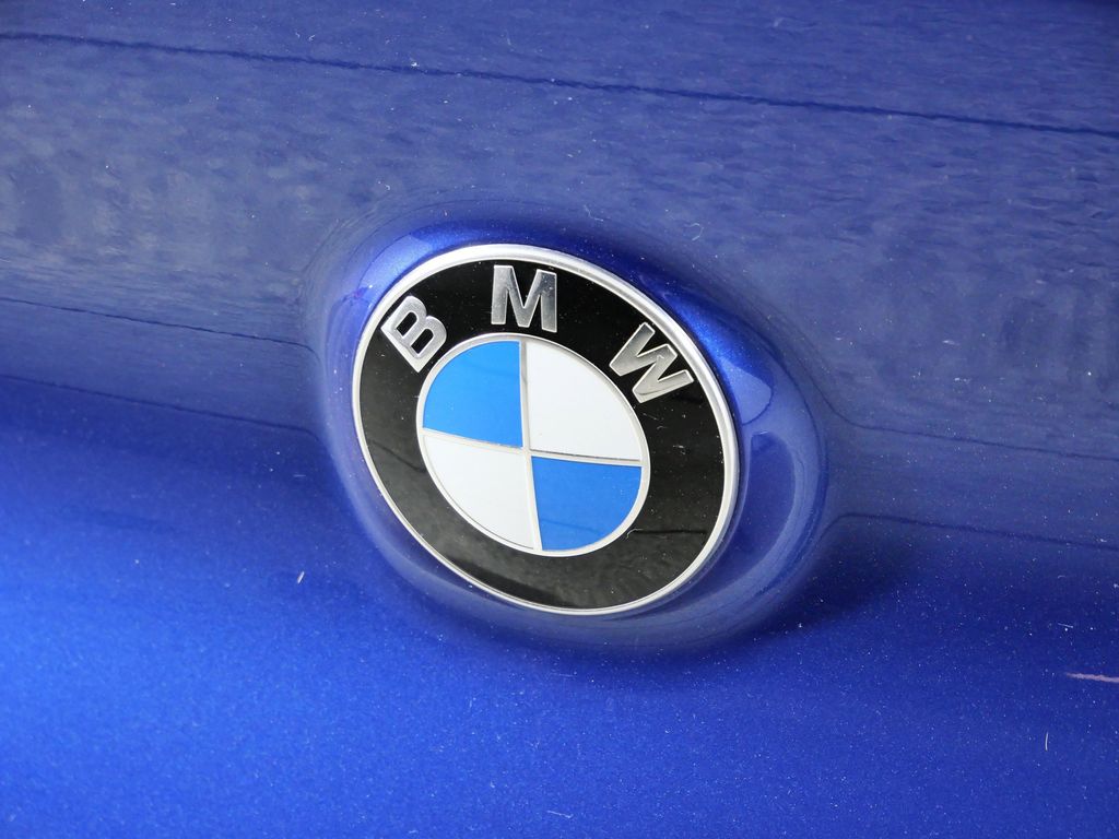 Thumbnail: 2023 BMW 8 Series - 21