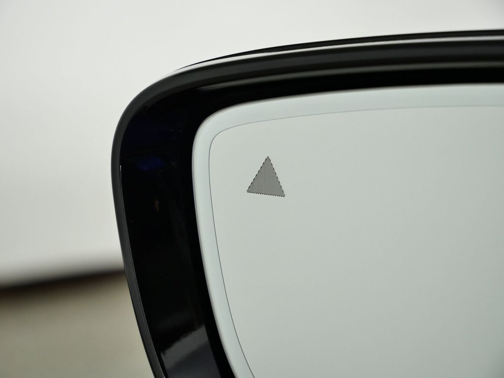 Thumbnail: 2023 BMW 8 Series - 42