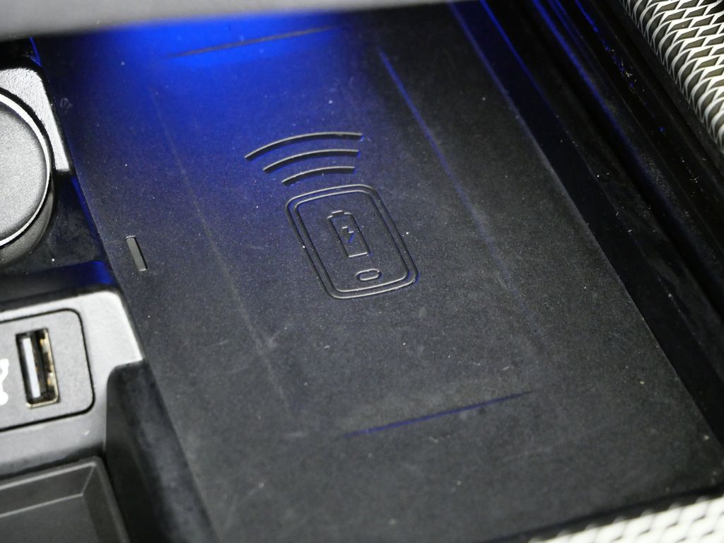 Thumbnail: 2025 BMW Z4 - 47