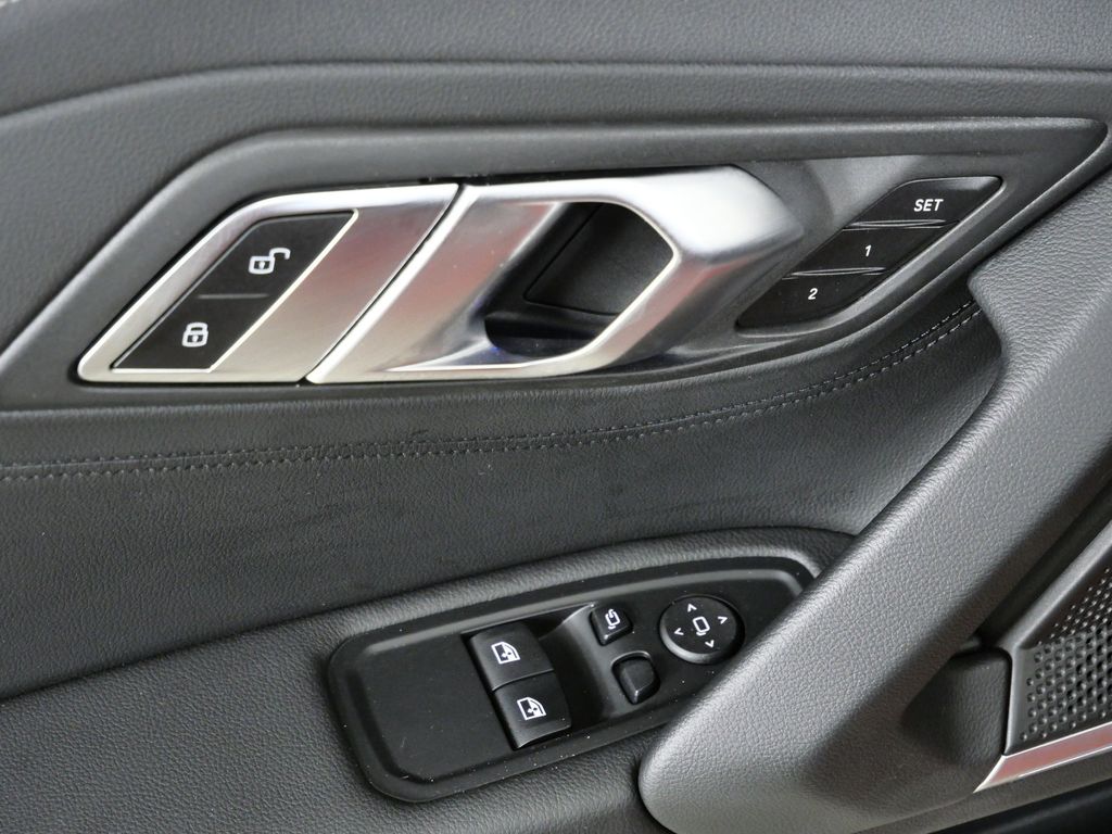 Thumbnail: 2025 BMW Z4 - 33