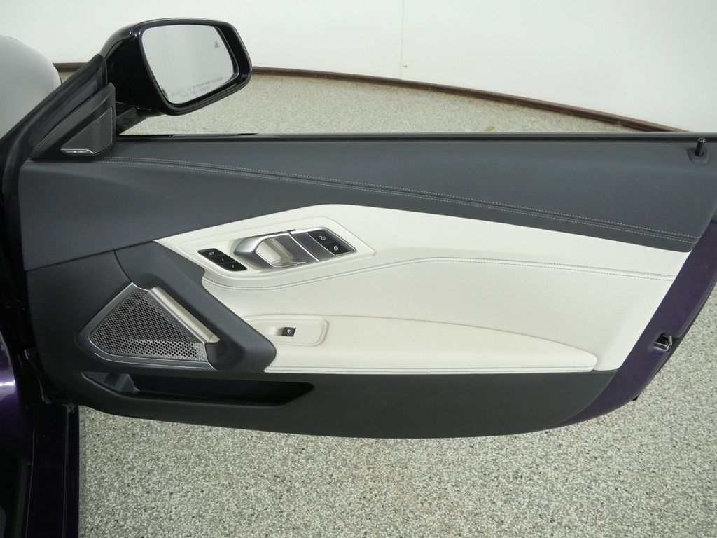 Thumbnail: 2023 BMW Z4 - 28