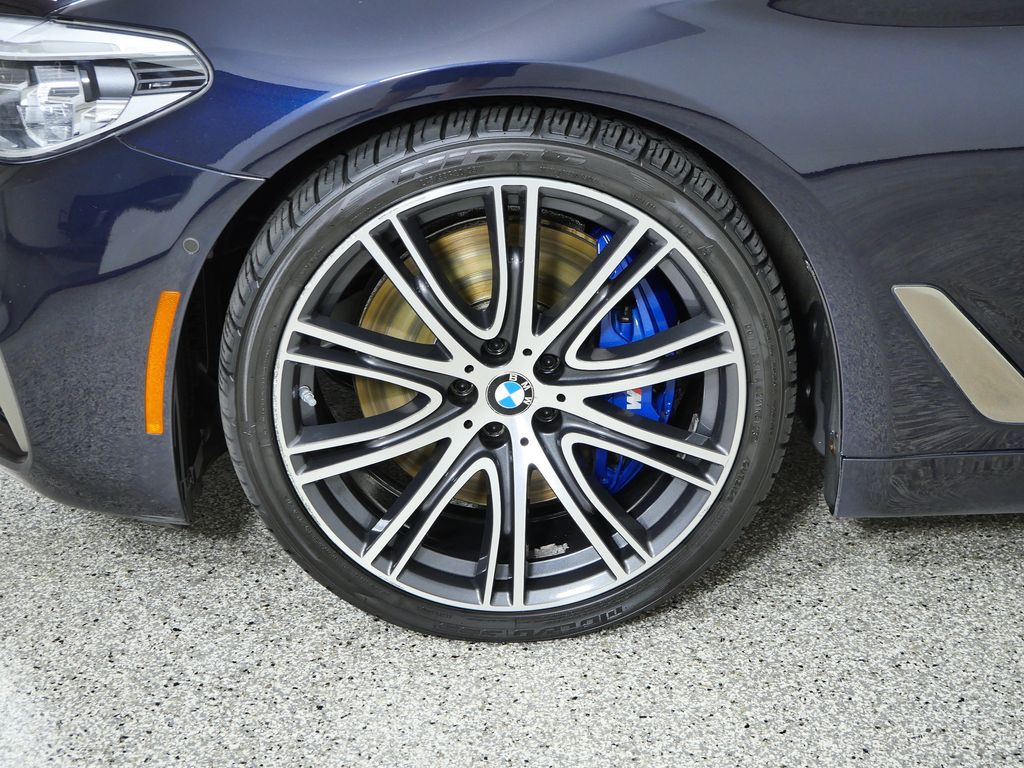 Thumbnail: 2018 BMW 5 Series - 27