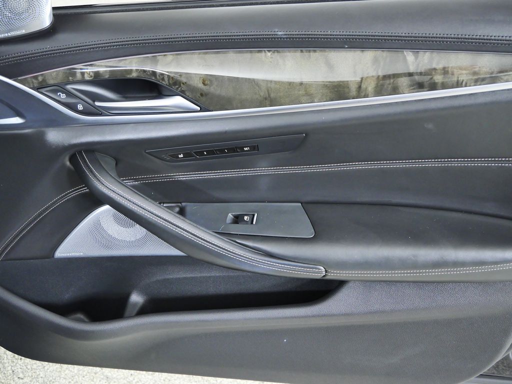 Thumbnail: 2018 BMW 5 Series - 29